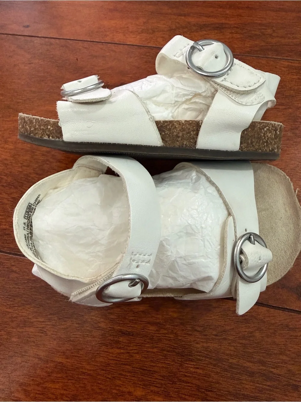 Old Navy White Cork Footbed Kids Sandals with Gold Accent Size 12-18M
